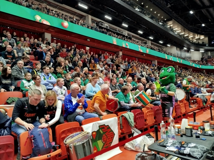 Basketbalový zápas ZVVZ USK Praha - Žabiny Brno