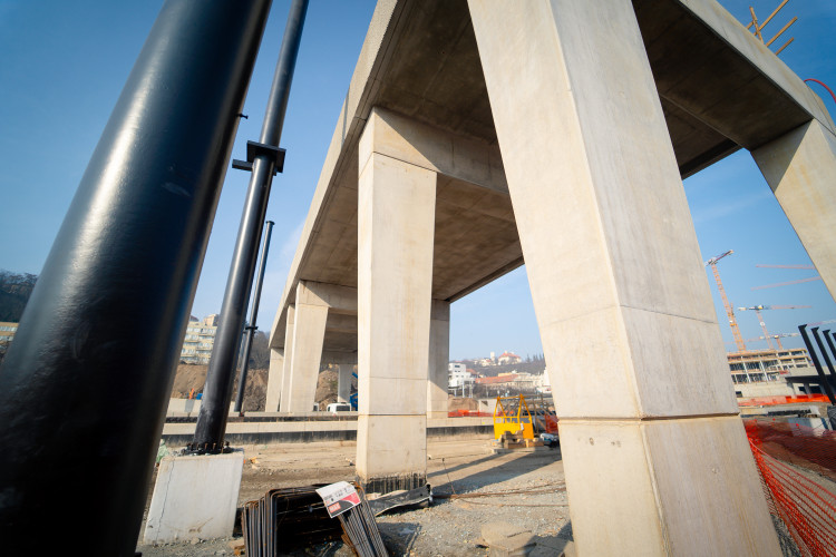 FOTO: Smíchovské nádraží roste před očima. První nástupiště dokončí letos