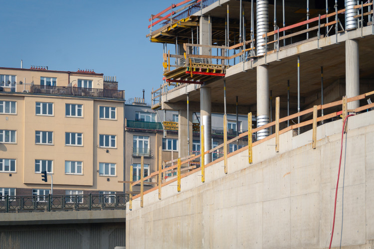FOTO: Smíchovské nádraží roste před očima. První nástupiště dokončí letos
