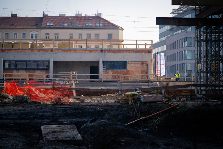FOTO: Smíchovské nádraží roste před očima. První nástupiště dokončí letos