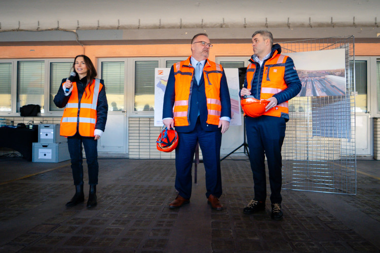 FOTO: Smíchovské nádraží roste před očima. První nástupiště dokončí letos