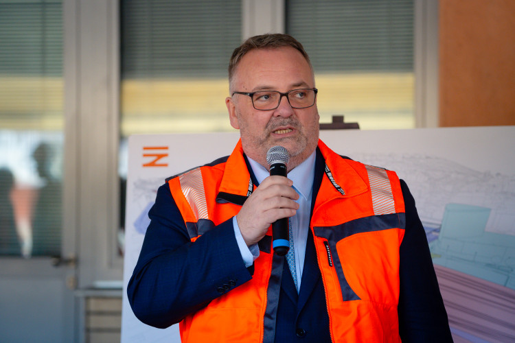 FOTO: Smíchovské nádraží roste před očima. První nástupiště dokončí letos