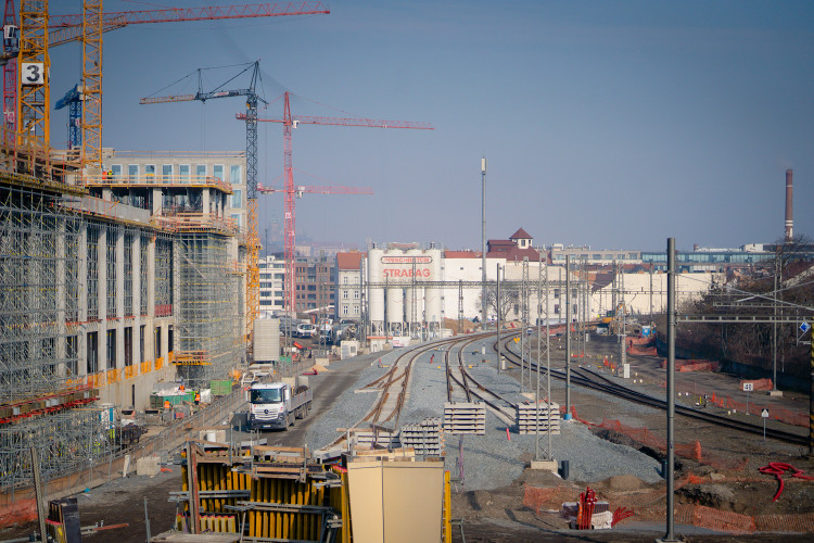 FOTO: Smíchovské nádraží roste před očima. První nástupiště dokončí letos