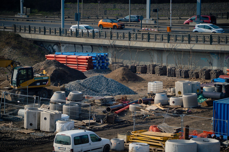 FOTO: Smíchovské nádraží roste před očima. První nástupiště dokončí letos