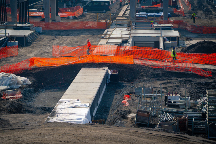 FOTO: Smíchovské nádraží roste před očima. První nástupiště dokončí letos