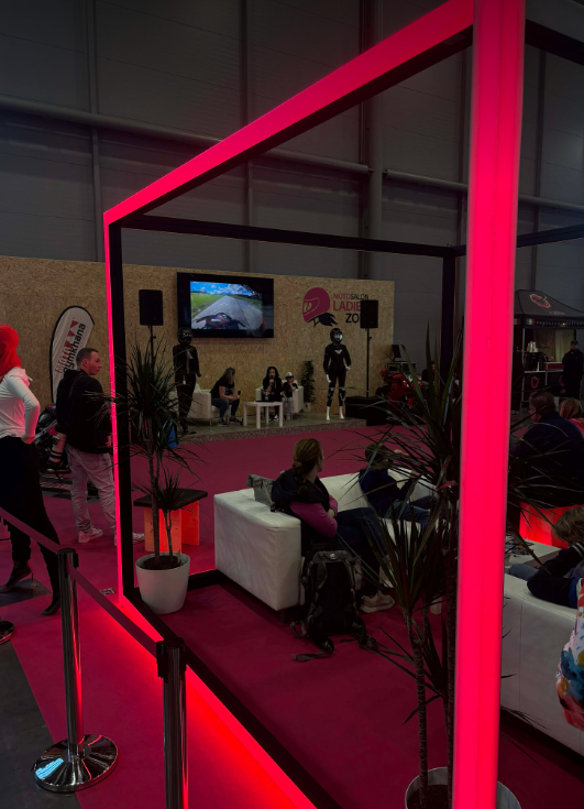 FOTOGALERIE: Do Brna se vrátil Motosalon. Zaměřil se letos také na motorkářky