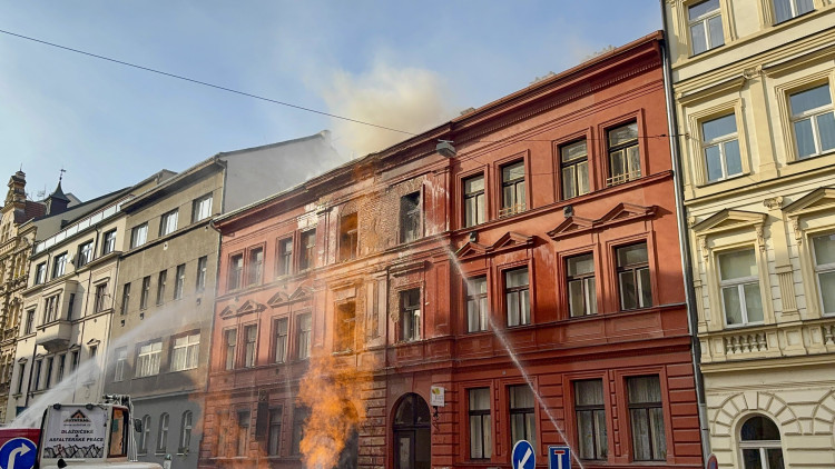 FOTOGALERIE: Požár plynu na Letné