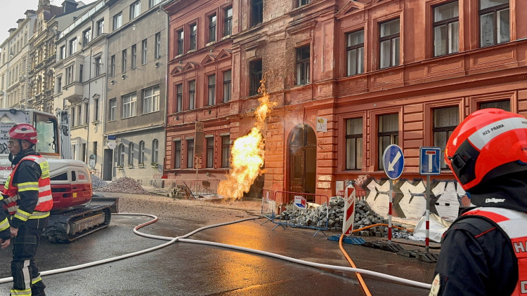 FOTOGALERIE: Požár plynu na Letné