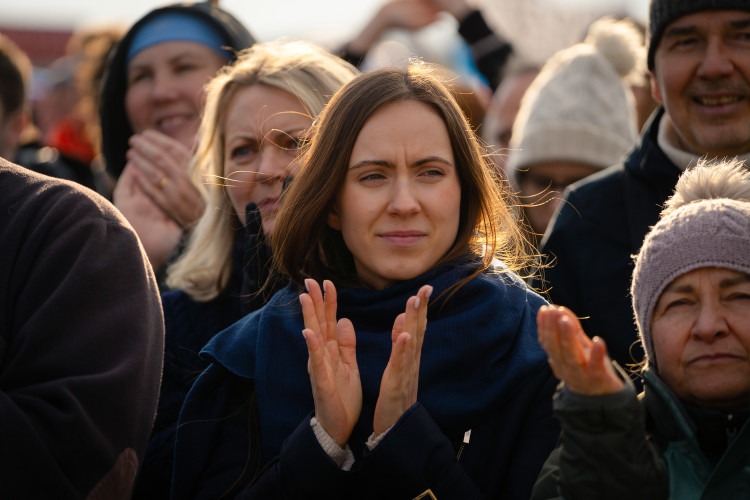 FOTOGALERIE: Podívejte se, jak probíhala demonstrace na Letné