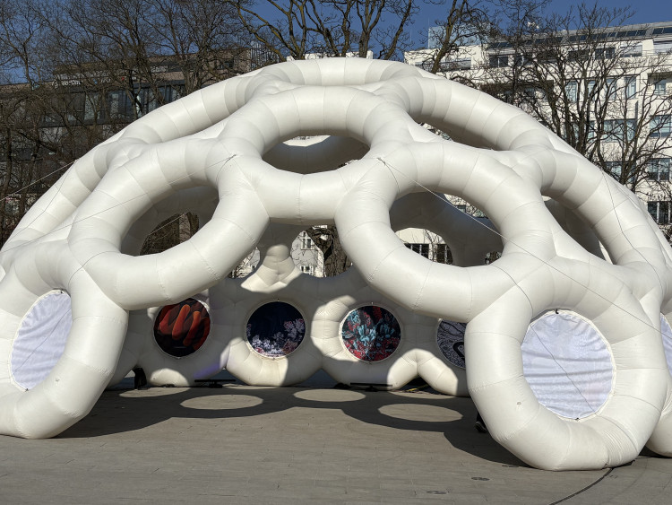 FOTOGALERIE: Moravák obsadila obří nafukovací monstra