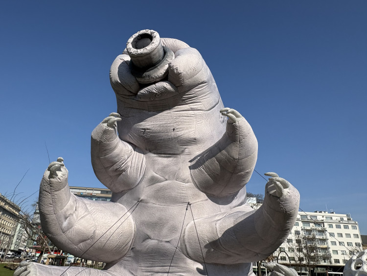 FOTOGALERIE: Moravák obsadila obří nafukovací monstra