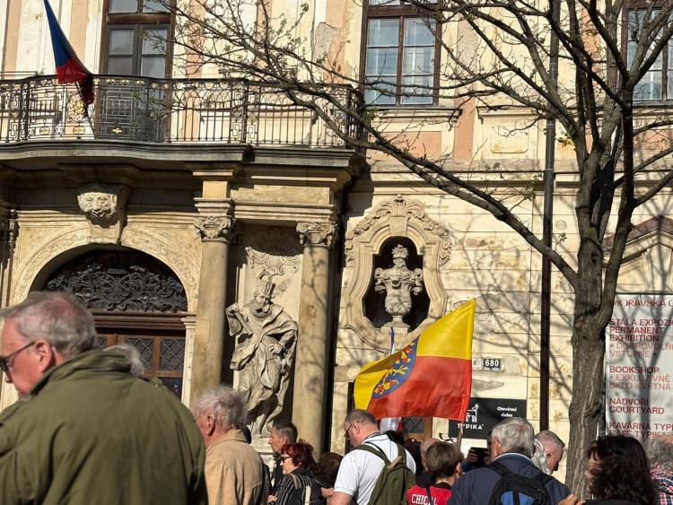 FOTOGALERIE: V Brně se protestovalo proti sjezdu sudetských Němců.