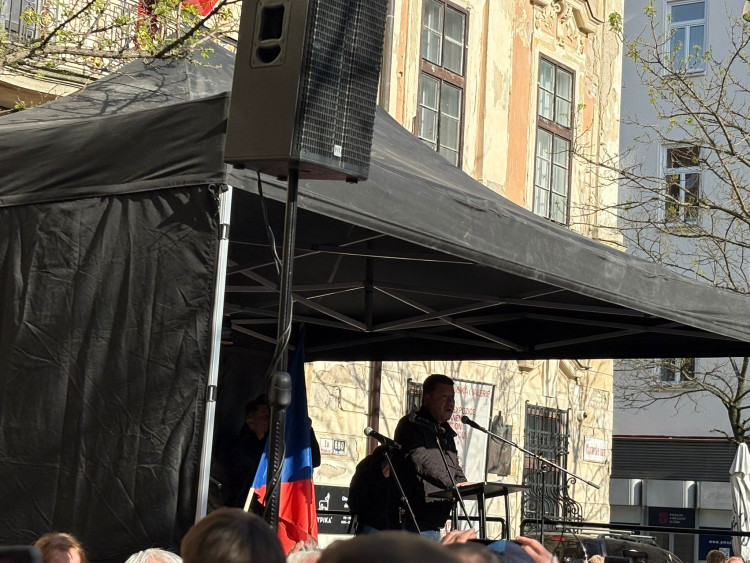 FOTOGALERIE: V Brně se protestovalo proti sjezdu sudetských Němců.