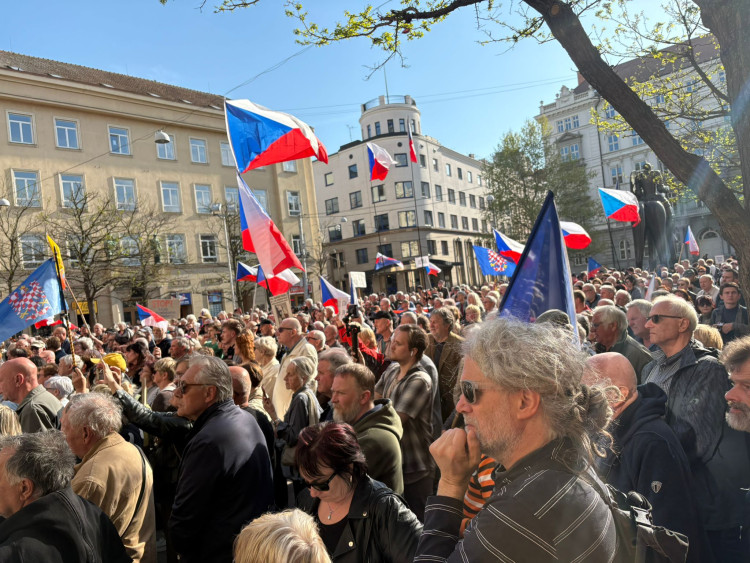 FOTOGALERIE: V Brně se protestovalo proti sjezdu sudetských Němců.