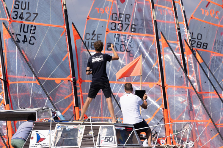 FOTO: Lipno zná mistry Evropy v jachtingu ve třídě 29er