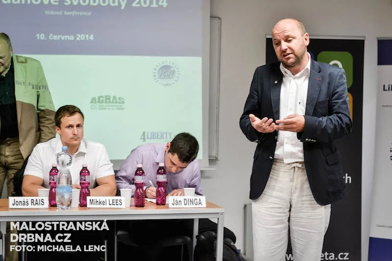 Daňové přiznání za 5 minut, založení firmy za 18!