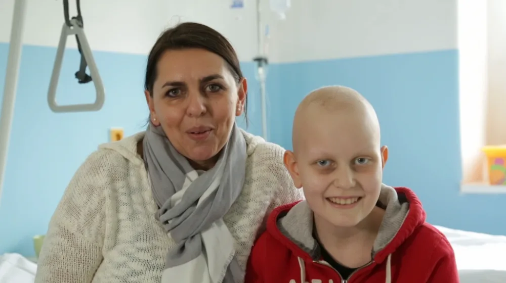 Viktorka s maminkou pri nataceni reklamy