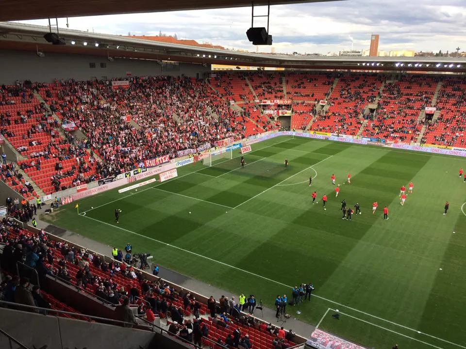 Stadion Eden.