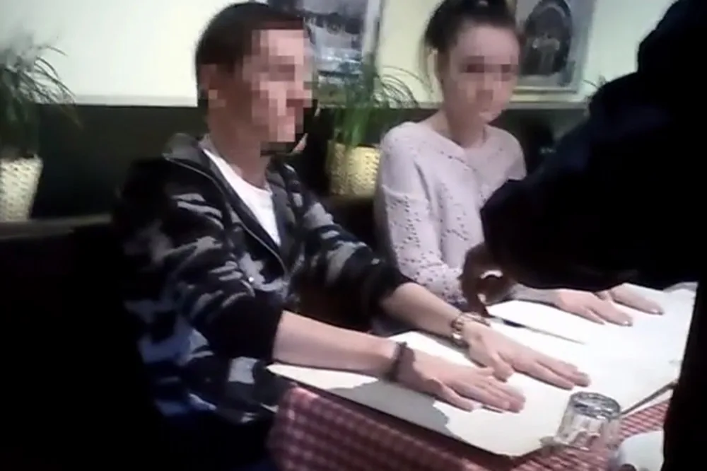 Nikulin při zatčení v Praze.