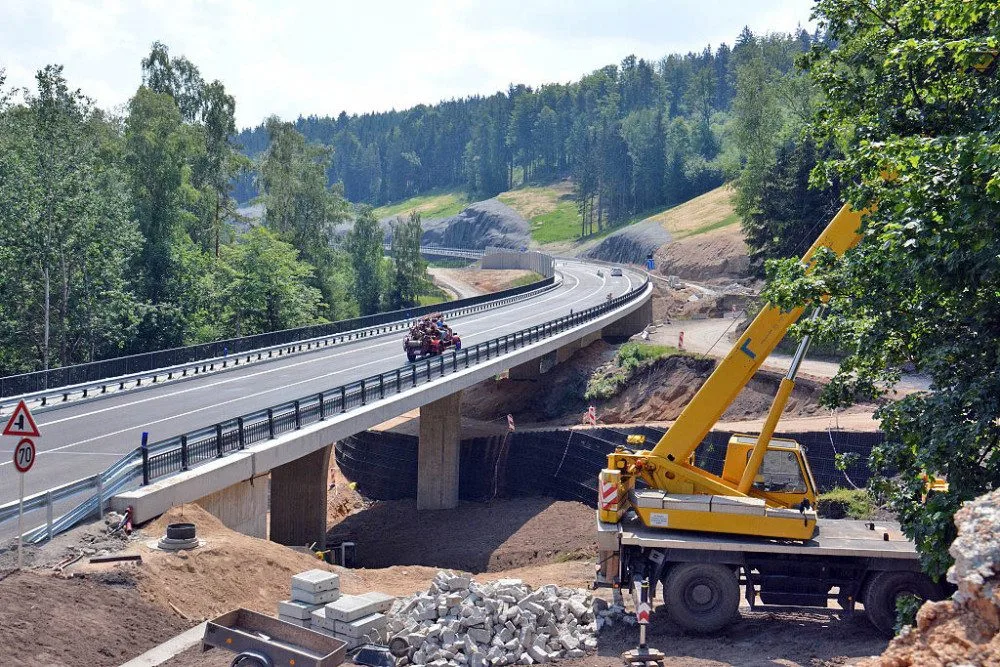 Nová silnice otevřela. Cesta mezi Libercem a Jabloncem se zkrátí na minuty.