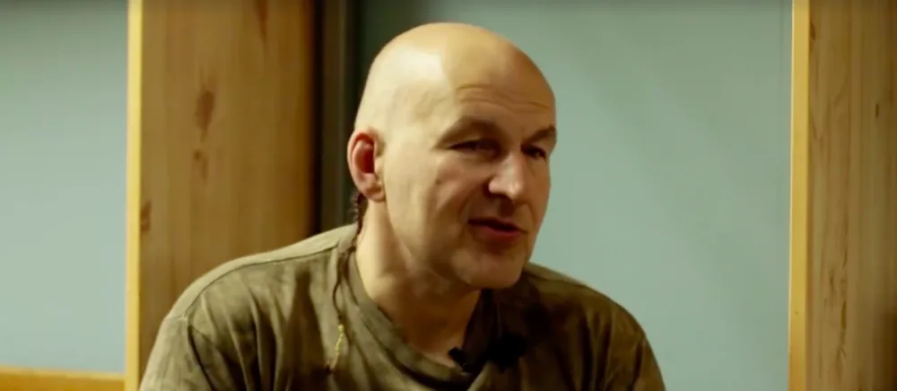 Před rozjezdem Tří sester jsem prodával desky v metru, vzpomíná Lou Fanánek Hagen.