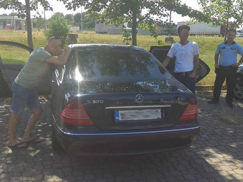 Bulhar převážel čtyři Iráčany bez dokladů. Soud ho okamžitě vyhostil, cizince vrátila policie na Slovensko.