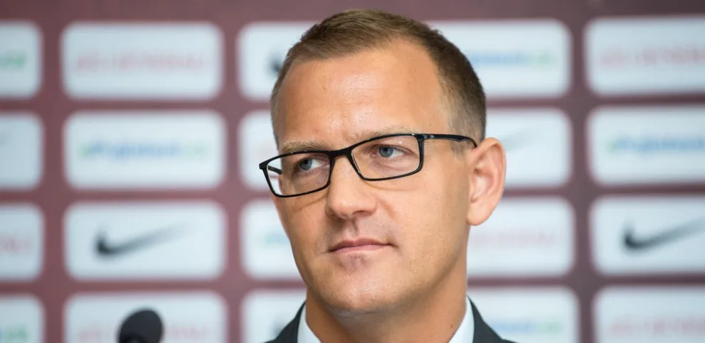 Křetínského CMI koupila časopisy Lagardére ve Francii za 1,3 miliardy.