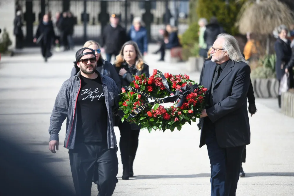 Pohřeb Jiřího Pomeje.