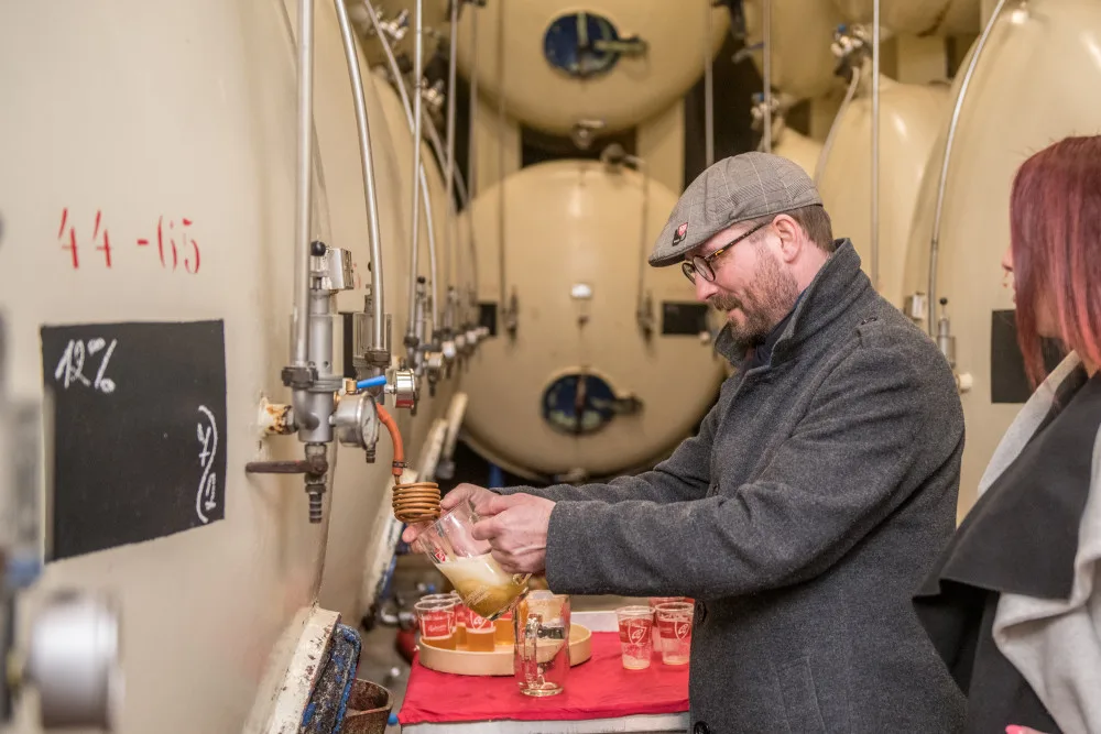 Vařit pivo může jen opravdový srdcař, říká obchodní sládek Budějovického Budvaru Aleš Dvořák.