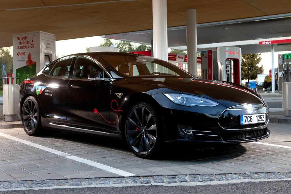 E.ON chce mít do tří let 300 veřejných dobíjecích stanic pro elektromobily.