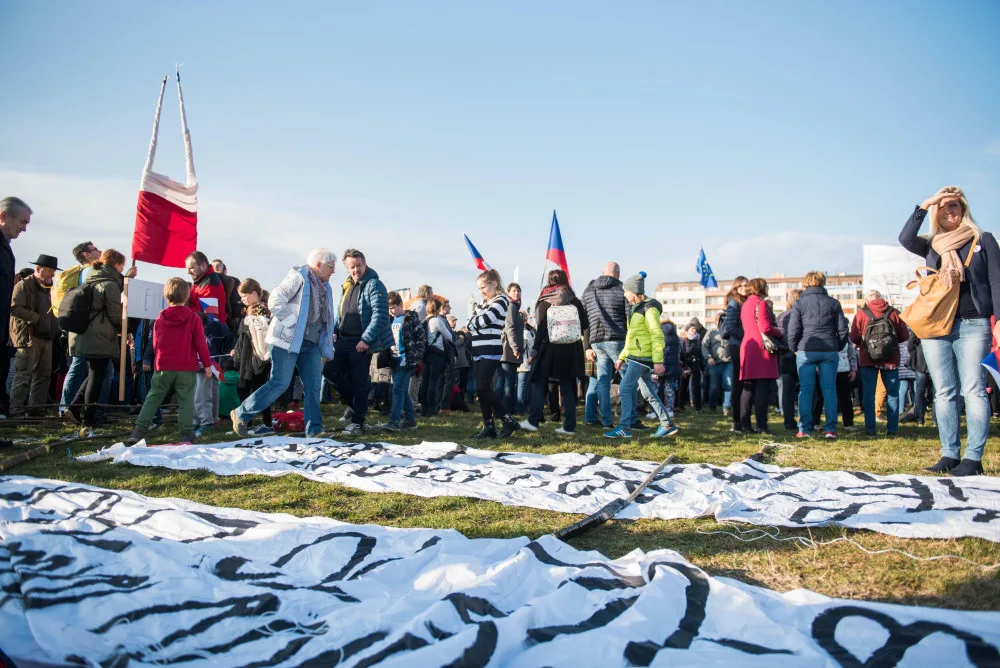 Protesty budou pokračovat, když Babiš nevyhoví Milionu chvilek.