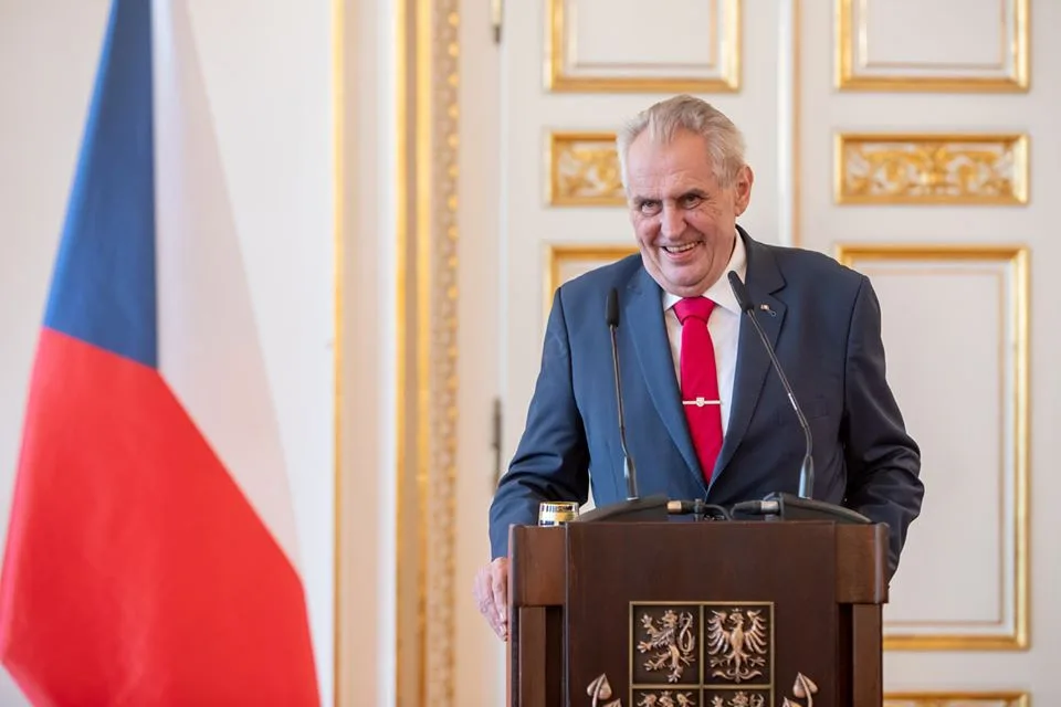 Miloš Zeman při proslovu.