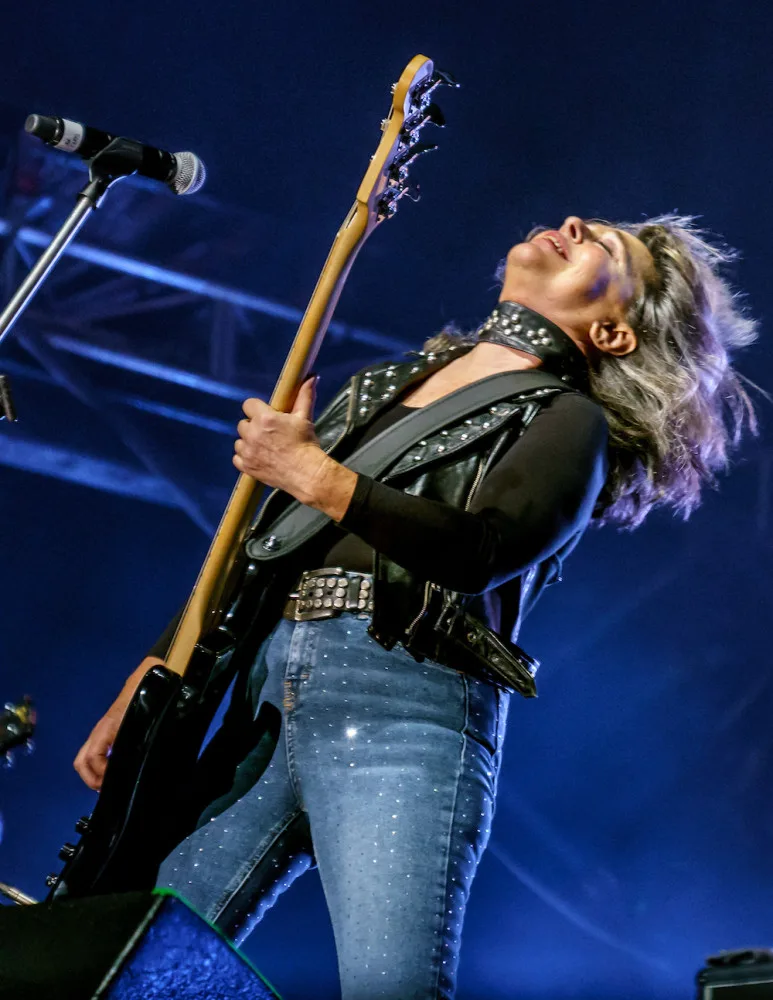 Suzi Quatro obráží koncertní podia s novou deskou. V rámci světového turné se zastaví i v Praze a Brně.