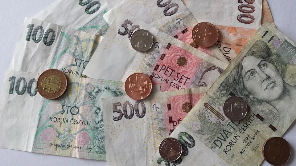 Zrušení superhrubé mzdy je nejméně výhodné pro nízkopříjmové