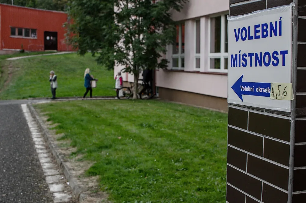 V Česku začal druhý den letošních voleb.
