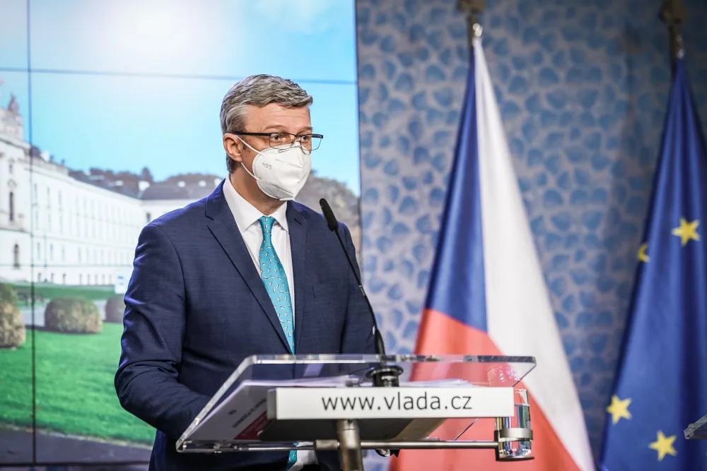 Havlíček: Lidí v obchodech je více, ale není to dramatické