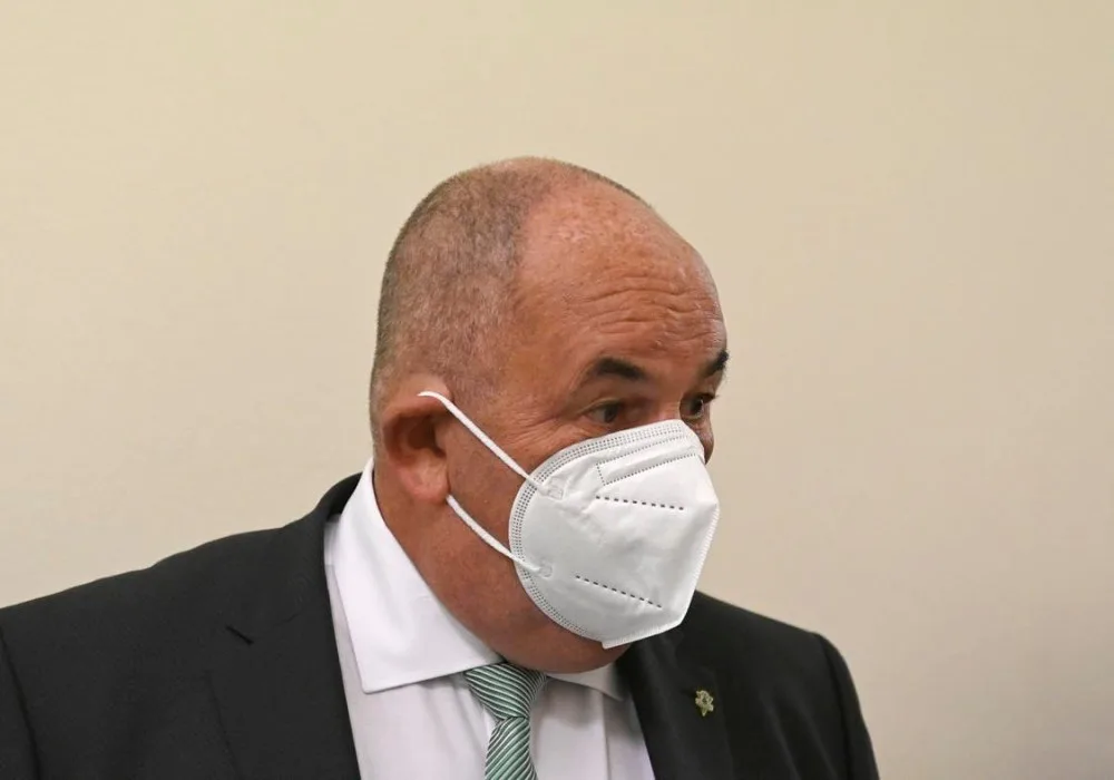 Šest let vězení pro Peltu a pět milionů pokuta. Rozsudek není pravomocný.