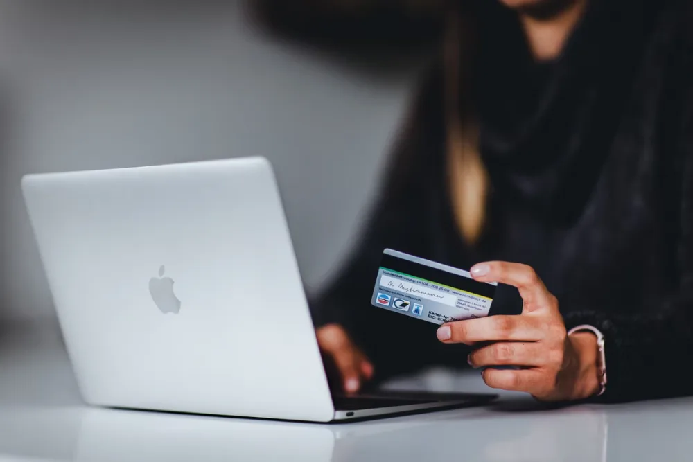 Překlopí se české prodejny do e-shopů