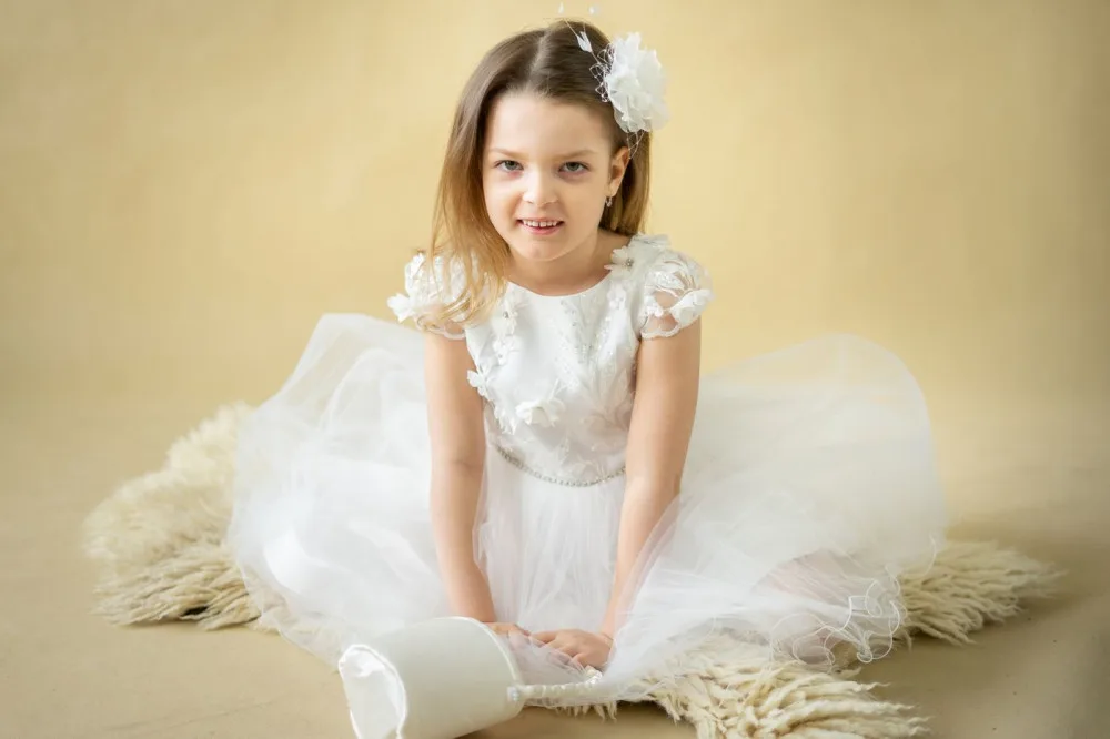 Kvůli vzácnému syndromu nemůže šestiletá Lilly na narozeninové oslavy, k bazénu nebo do obchodních center
