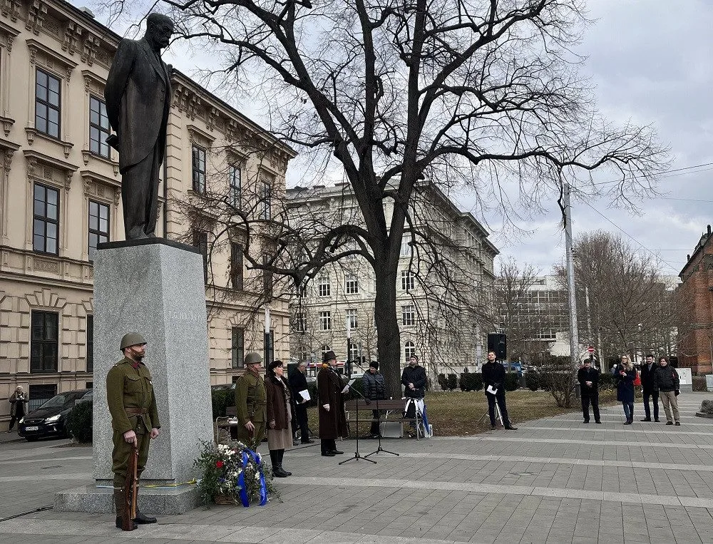 Jižní Morava vzpomíná na slavného rodáka. Prezident Masaryk se narodil před 172 lety.