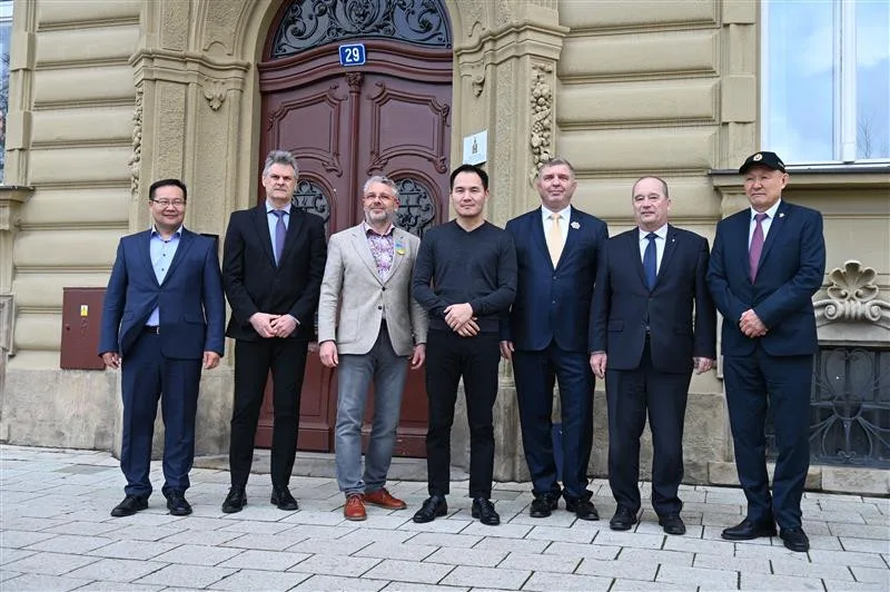 V Hradci Králové se otevřel historicky první konzulát Mongolska v České republice. Má posílit vztahy.