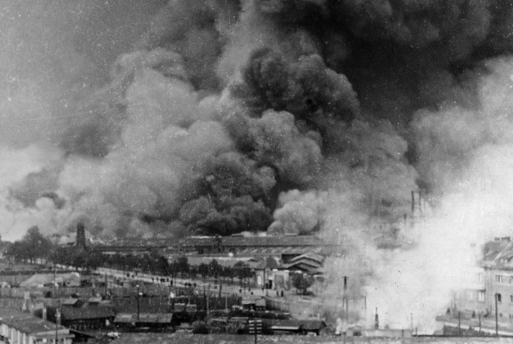 Americké bomby přesně před 77 lety srovnaly se zemí plzeňskou Škodu, stále vyráběla zbraně pro Němce
