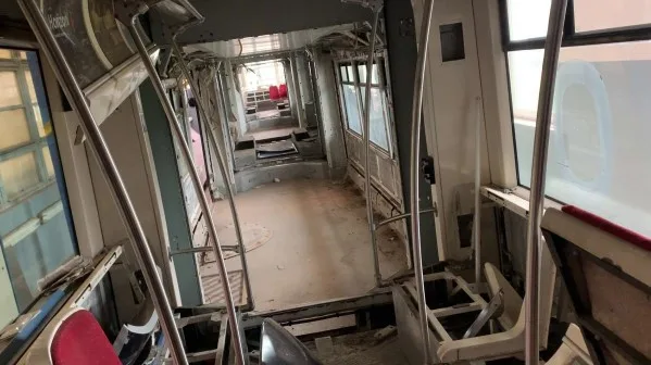 Kupte si tramvaj nebo stroj na čištění silnic. Dopravní podnik prodává majetek.