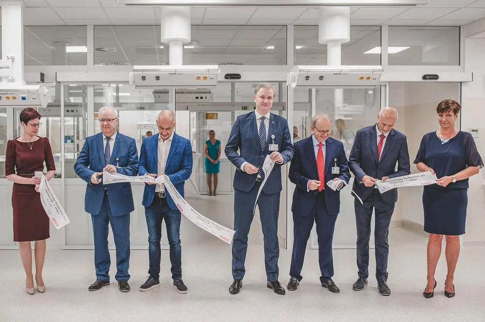 Budějcká nemocnice představila nové prostory za více než miliardu. Vzniklo tam 12 operačních sálů