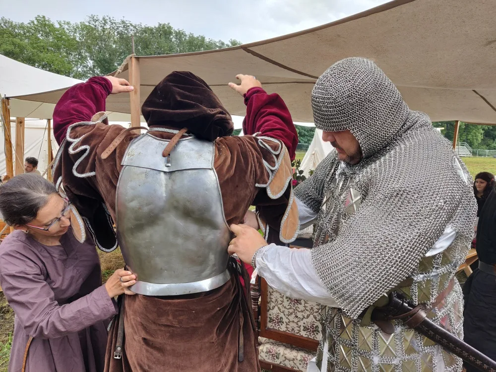 Totálním fiaskem skončila původně avizovaná pompézní akce, Templářský víkend naštval diváky i trhovce