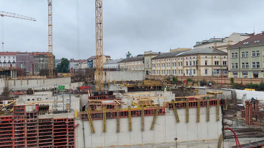 Třída Albrightové, ulice Mládkové. Adresy v nové smíchovské čtvrti ponesou jména podle slavných žen.