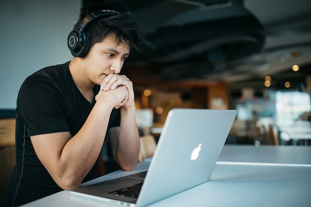 Využijte bonusy a freespiny pro nové hráče v online kasinech