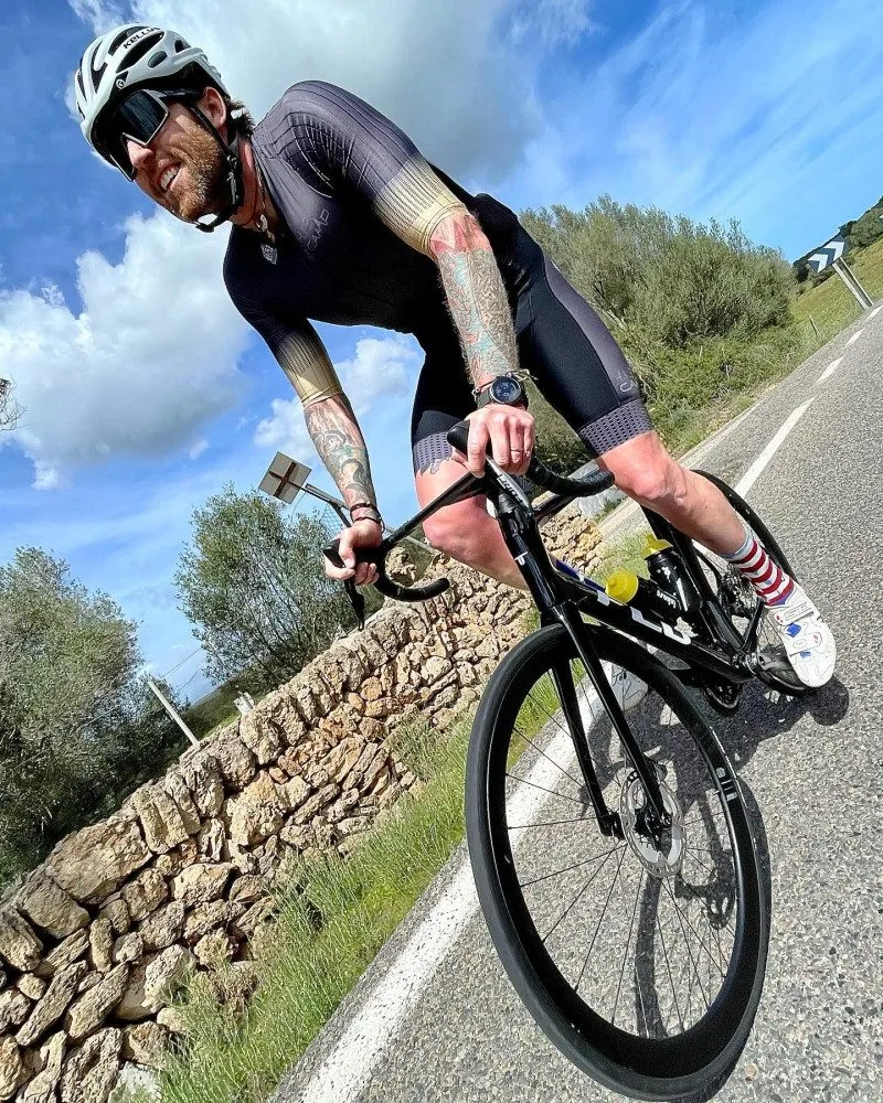 Sport je pro Jana Kempu smyslem života. 440 kilometrů na kole završí Beskydskou sedmičkou