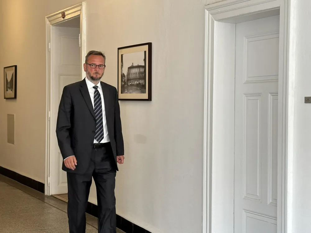 Soud uznal bývalého premiéra Nečase vinným v kauze trafik pro poslance ODS.