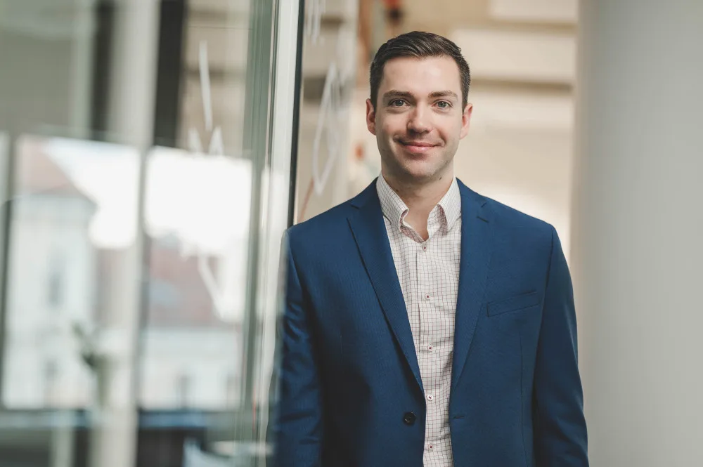 Ondřej Hájek: Podíl rodinných domů s fotovoltaikou v Česku nedosahuje ani 10 procent.